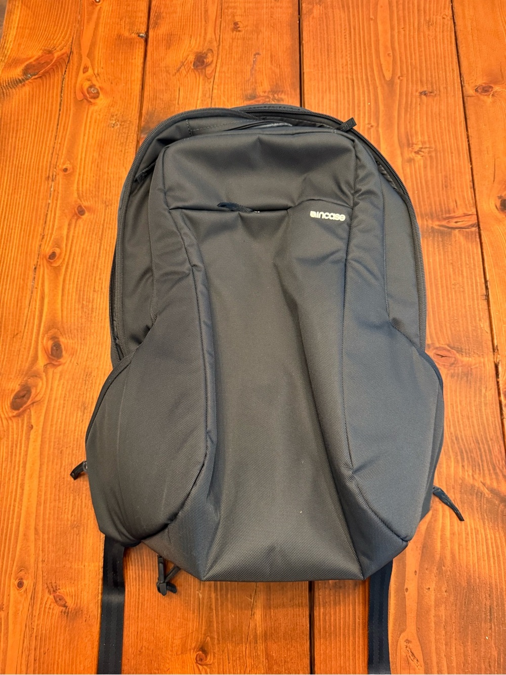 Incase Navy Everyday Backpack - Picture 5 of 6